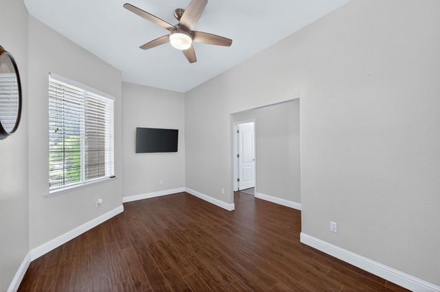 2319 Prescott Avenue, Clovis, CA 93619