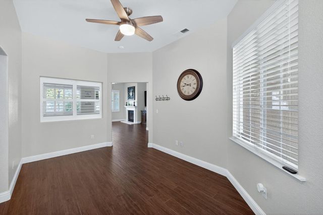 2319 Prescott Avenue, Clovis, CA 93619