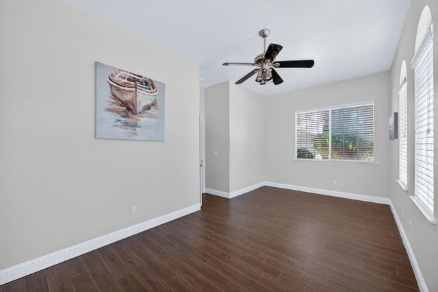 2319 Prescott Avenue, Clovis, CA 93619