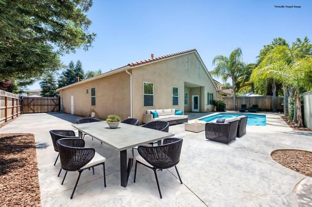 2319 Prescott Avenue, Clovis, CA 93619