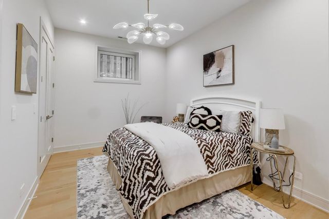 4442 N Greenview Avenue, Chicago, IL 60640