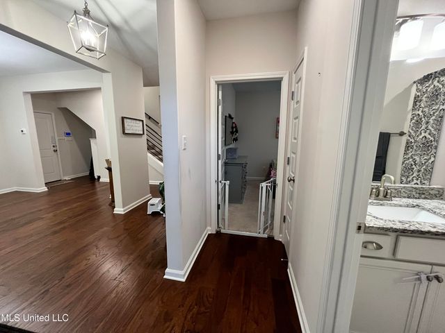 7276 Edgewater Drive, Olive Branch, MS 38654