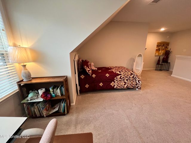 7276 Edgewater Drive, Olive Branch, MS 38654