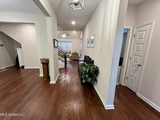 7276 Edgewater Drive, Olive Branch, MS 38654