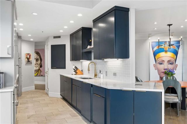 2660 Peachtree Road NW 34F, Atlanta, GA 30305