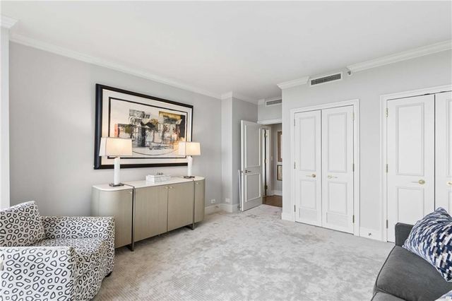 2660 Peachtree Road NW 34F, Atlanta, GA 30305