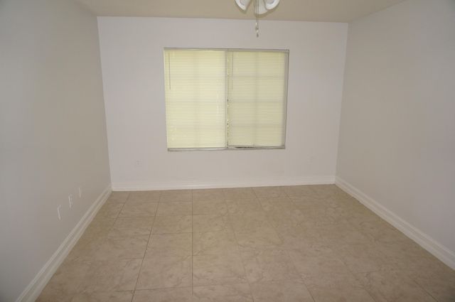4021 San Marino Boulevard 204, West Palm Beach, FL 33409