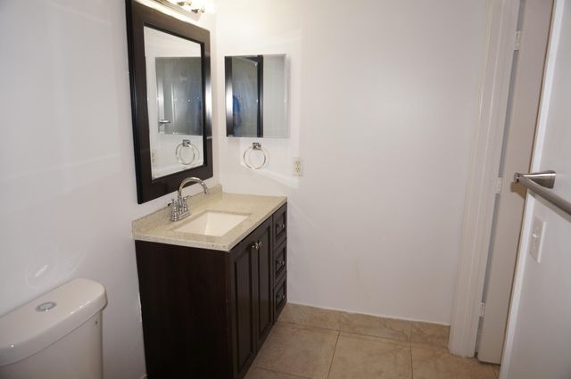 4021 San Marino Boulevard 204, West Palm Beach, FL 33409