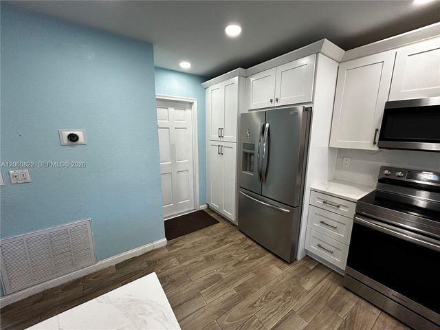 2403 NW 108th Ter, Sunrise, FL 33322