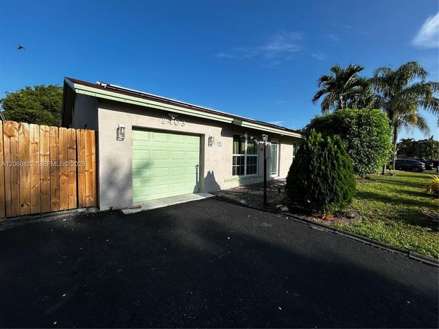 2403 NW 108th Ter, Sunrise, FL 33322