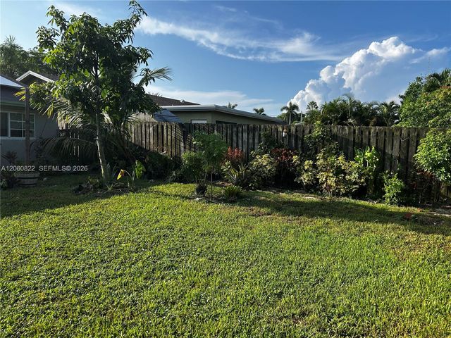 2403 NW 108th Ter, Sunrise, FL 33322