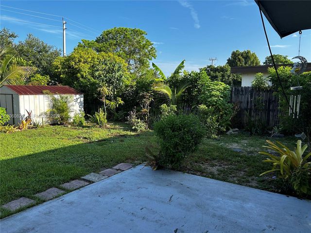 2403 NW 108th Ter, Sunrise, FL 33322