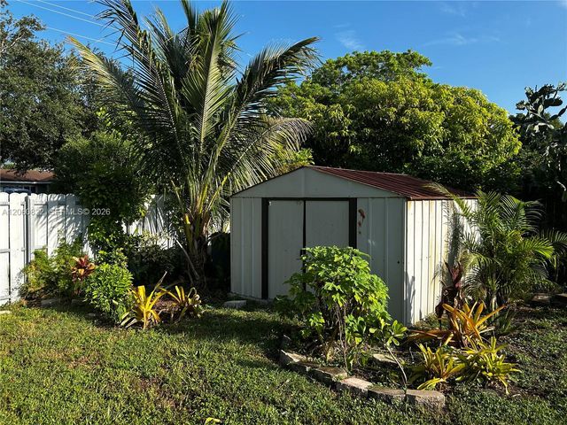 2403 NW 108th Ter, Sunrise, FL 33322