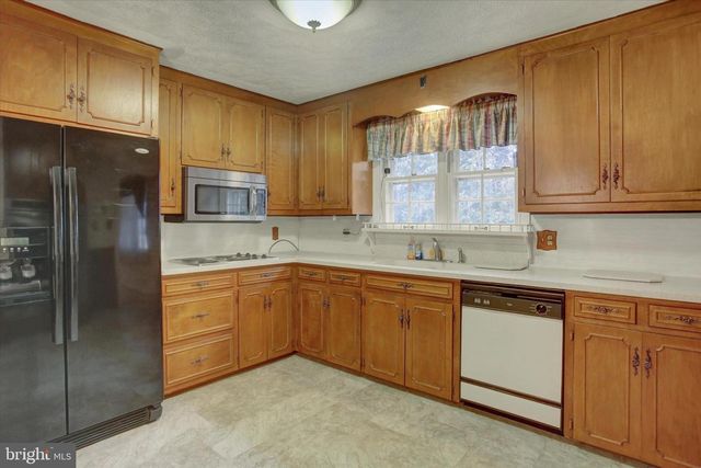 34 ACORN CIRCLE, Chambersburg, PA 17202