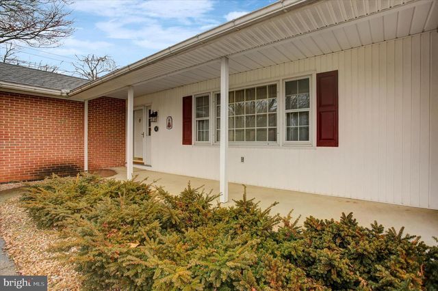 34 ACORN CIRCLE, Chambersburg, PA 17202