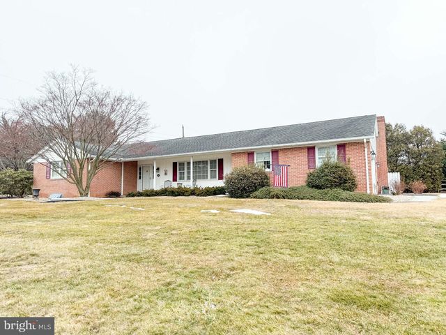 34 ACORN CIRCLE, Chambersburg, PA 17202