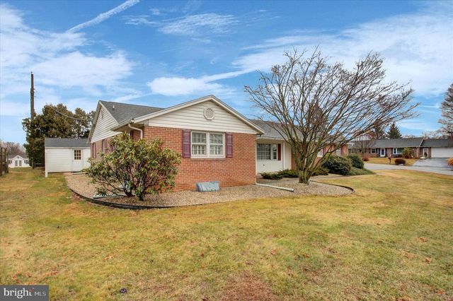 34 ACORN CIRCLE, Chambersburg, PA 17202