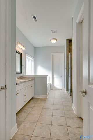 103 Willow Lake Circle SW, Huntsville, AL 35824