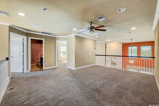 7014 LAGUNA BCH, Converse, TX 78109