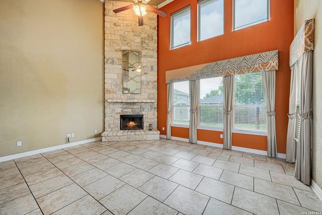 7014 LAGUNA BCH, Converse, TX 78109