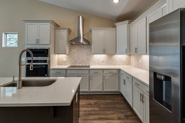 196 Parker Dr, Antioch, TN 37013