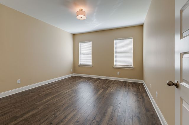 196 Parker Dr, Antioch, TN 37013