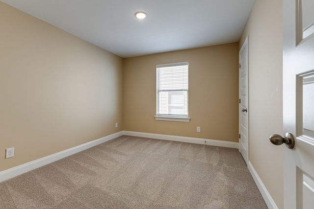 196 Parker Dr, Antioch, TN 37013