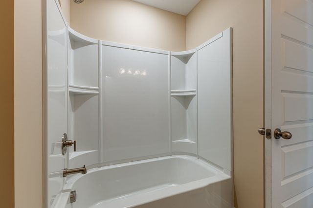 196 Parker Dr, Antioch, TN 37013