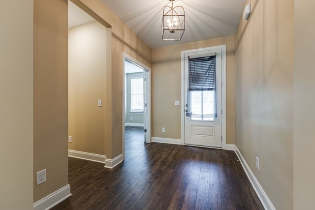 196 Parker Dr, Antioch, TN 37013