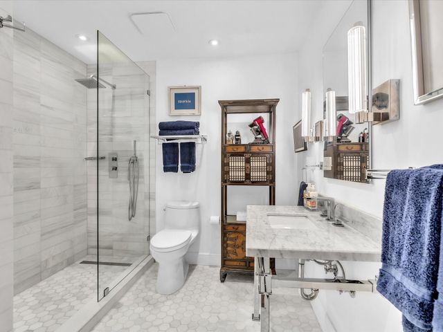 5 Middlesex Dr 5, Wilton Manors, FL 33305