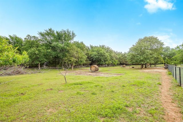 2716 E Fm 4, Cleburne, TX 76031