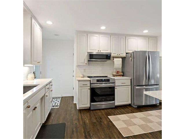 4520 Vandervork Avenue, Edina, MN 55436