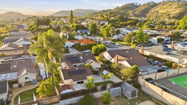 2413 Holly Avenue, Escondido, CA 92027