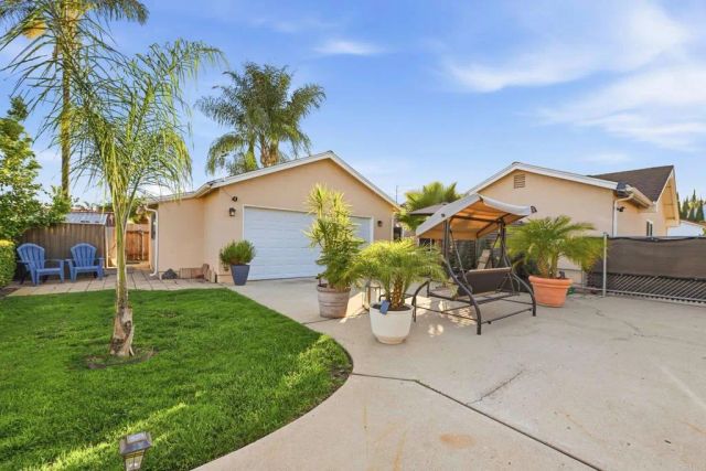 2413 Holly Avenue, Escondido, CA 92027