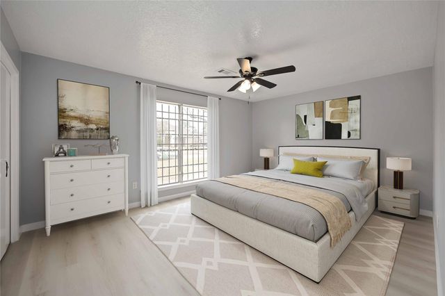 4800 Burning Tree Drive, Baytown, TX 77521