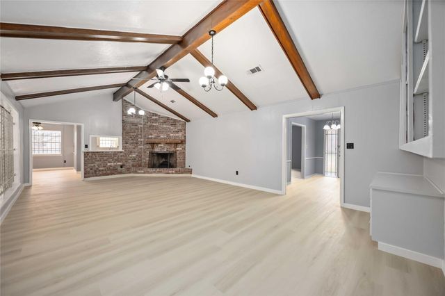 4800 Burning Tree Drive, Baytown, TX 77521