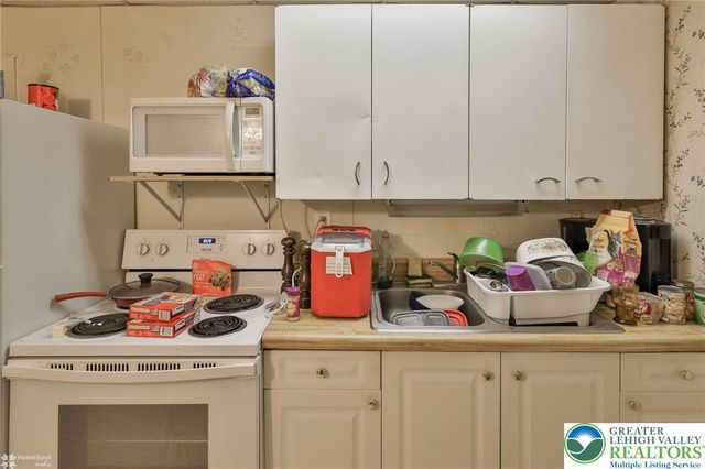 214 Ridge Street, Lansford Boro, PA 18232