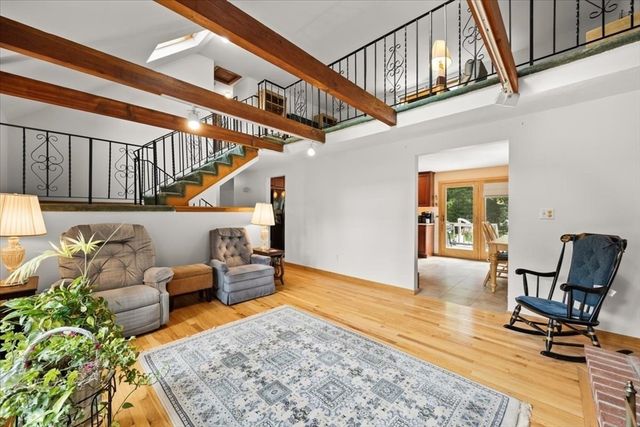 32 Maria Ln, Taunton, MA 02780