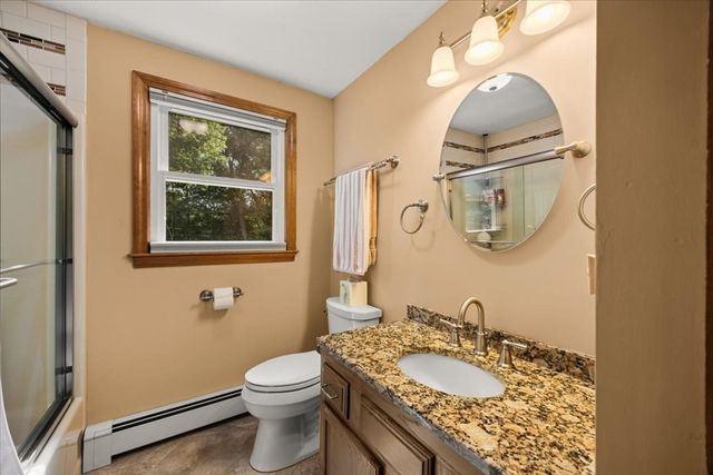 32 Maria Ln, Taunton, MA 02780