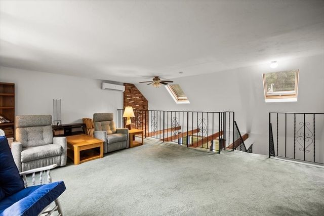 32 Maria Ln, Taunton, MA 02780