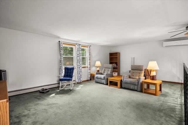 32 Maria Ln, Taunton, MA 02780