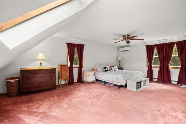 32 Maria Ln, Taunton, MA 02780