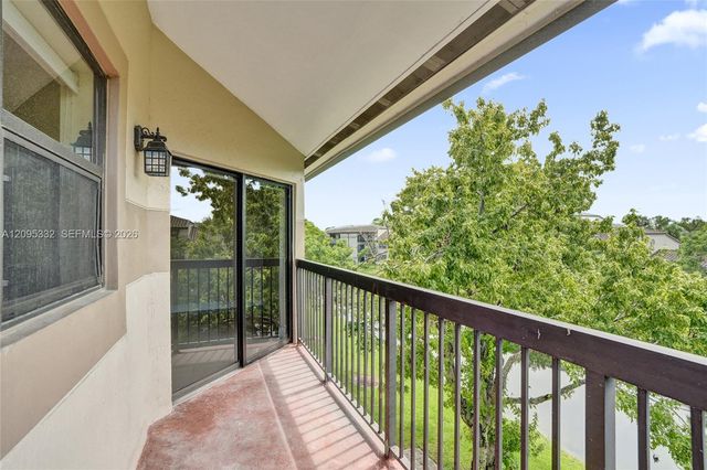 9946 Nob Hill Place 9946, Sunrise, FL 33351
