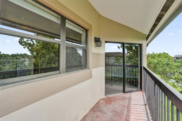 9946 Nob Hill Place 9946, Sunrise, FL 33351