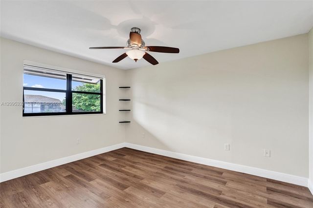 9946 Nob Hill Place 9946, Sunrise, FL 33351
