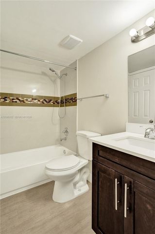9946 Nob Hill Place 9946, Sunrise, FL 33351