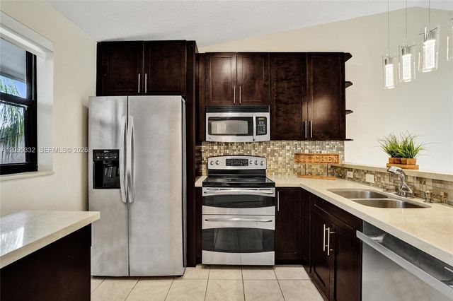 9946 Nob Hill Place 9946, Sunrise, FL 33351
