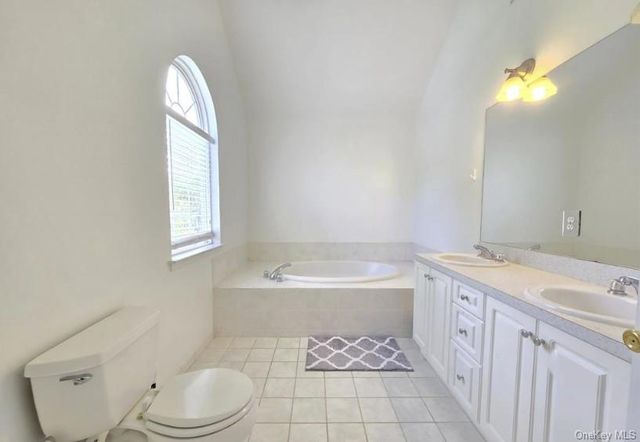 19 Sunflower Ridge Road, South Setauket, NY 11720