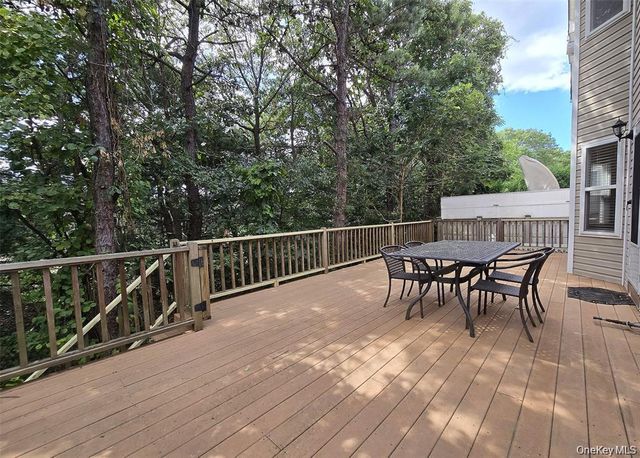 19 Sunflower Ridge Road, South Setauket, NY 11720