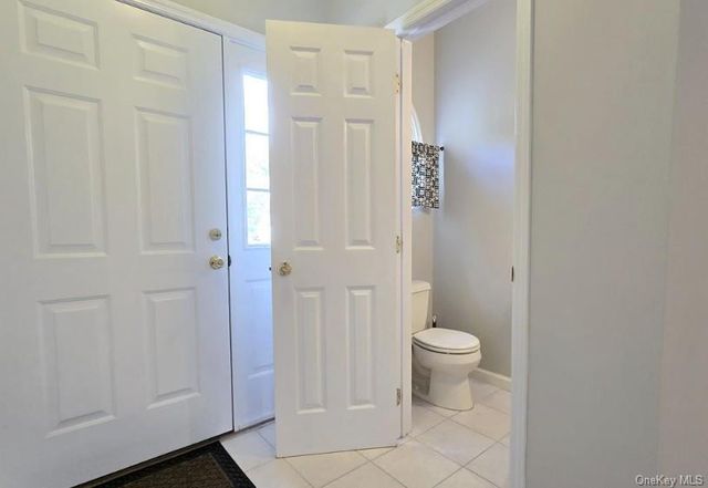 19 Sunflower Ridge Road, South Setauket, NY 11720